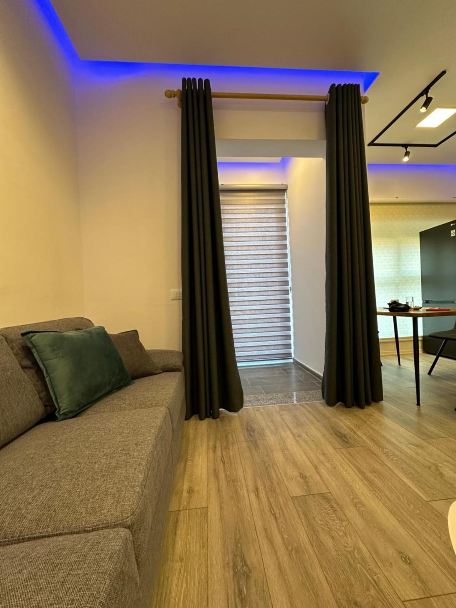 Sunflower Apartment Тирана Экстерьер фото