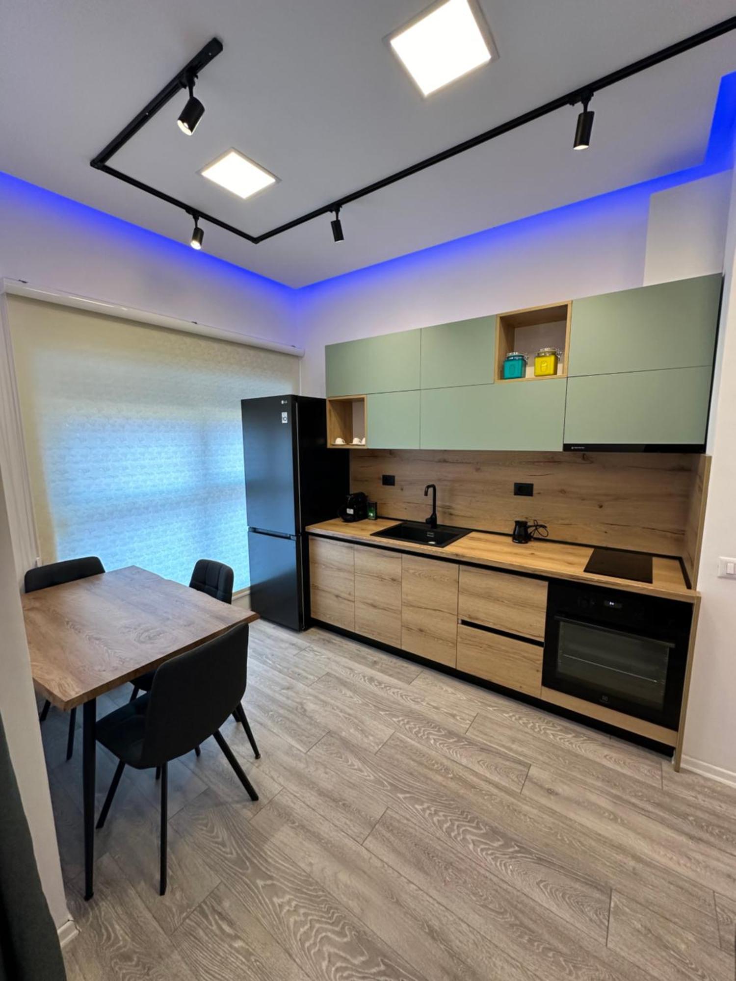 Sunflower Apartment Тирана Экстерьер фото